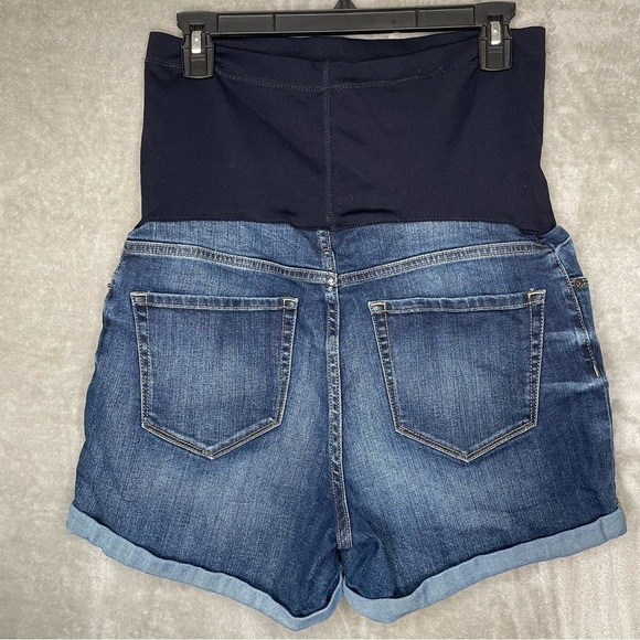 Liz Lange Maternity Over the Belly Full Panel Denim Shorts Size Medium - Picture 2 of 10